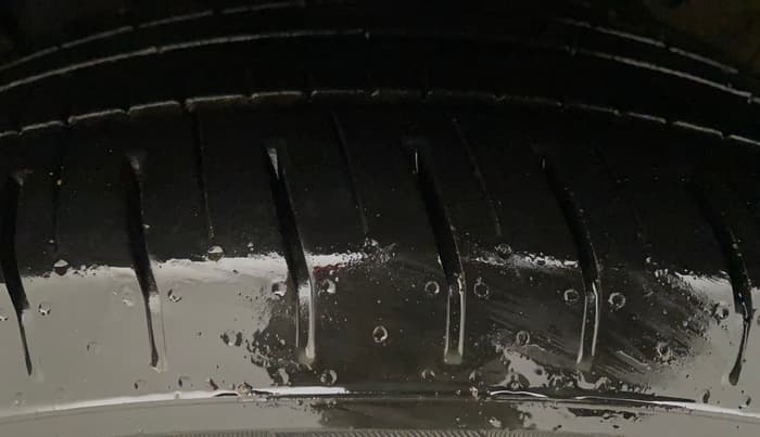 2019 KIA SELTOS HTX 1.5 PETROL, Petrol, Manual, 71,857 km, Left Front Tyre Tread
