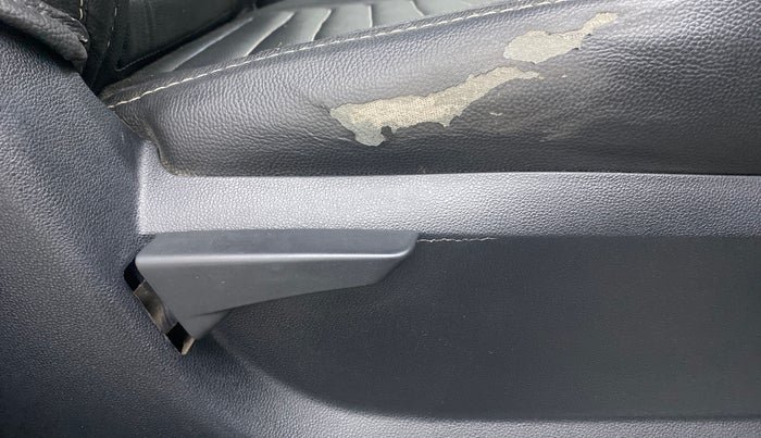 2018 Mahindra KUV 100 NXT K2 P 6 STR, Petrol, Manual, 40,830 km, Driver Side Adjustment Panel