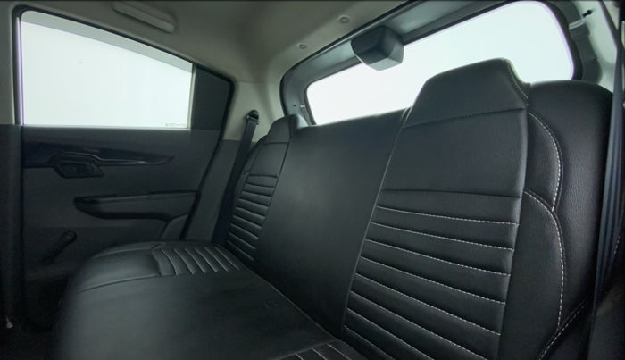 2018 Mahindra KUV 100 NXT K2 P 6 STR, Petrol, Manual, 40,830 km, Right Side Rear Door Cabin