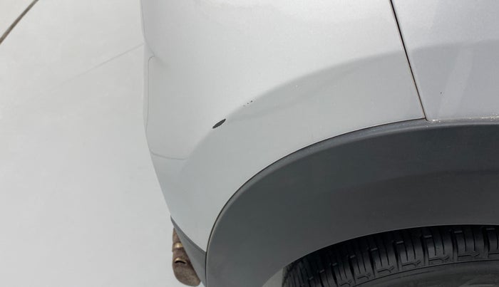 2018 Mahindra KUV 100 NXT K2 P 6 STR, Petrol, Manual, 40,830 km, Rear bumper - Minor scratches