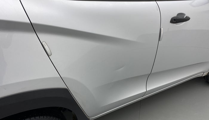 2018 Mahindra KUV 100 NXT K2 P 6 STR, Petrol, Manual, 40,830 km, Right rear door - Slightly dented