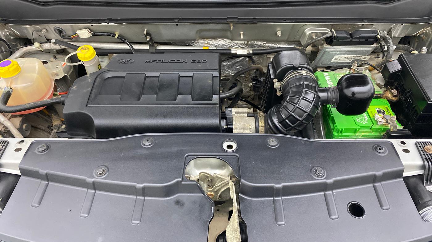 2018 Mahindra KUV 100 NXT K2 P 6 STR, Petrol, Manual, 40,830 km, Open Bonet