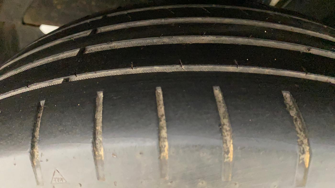 2016 Maruti Baleno ZETA PETROL 1.2, Petrol, Manual, 52,965 km, Left Front Tyre Tread