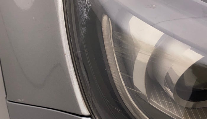 2016 Maruti Vitara Brezza ZDI, Diesel, Manual, 92,357 km, Right headlight - Minor scratches