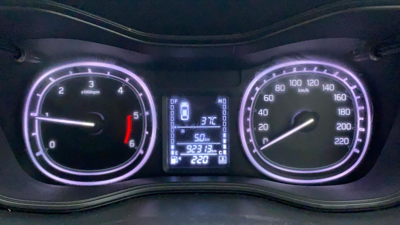 2016 Maruti Vitara Brezza ZDI, Diesel, Manual, 92,357 km, Odometer Image