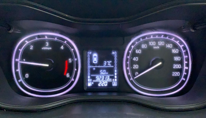 2016 Maruti Vitara Brezza ZDI, Diesel, Manual, 92,357 km, Odometer Image
