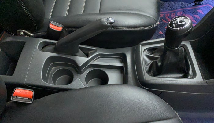2016 Maruti Vitara Brezza ZDI, Diesel, Manual, 92,357 km, Gear Lever