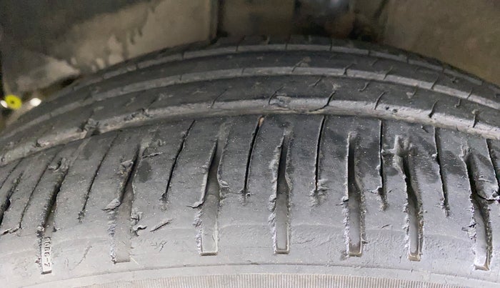 2012 Toyota Corolla Altis G AT, Petrol, Automatic, 91,323 km, Left Front Tyre Tread