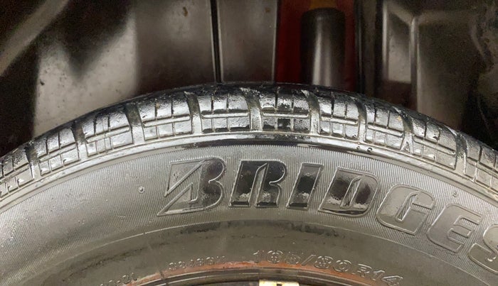 2017 Maruti Swift VXI, Petrol, Manual, 57,767 km, Left Rear Tyre Tread