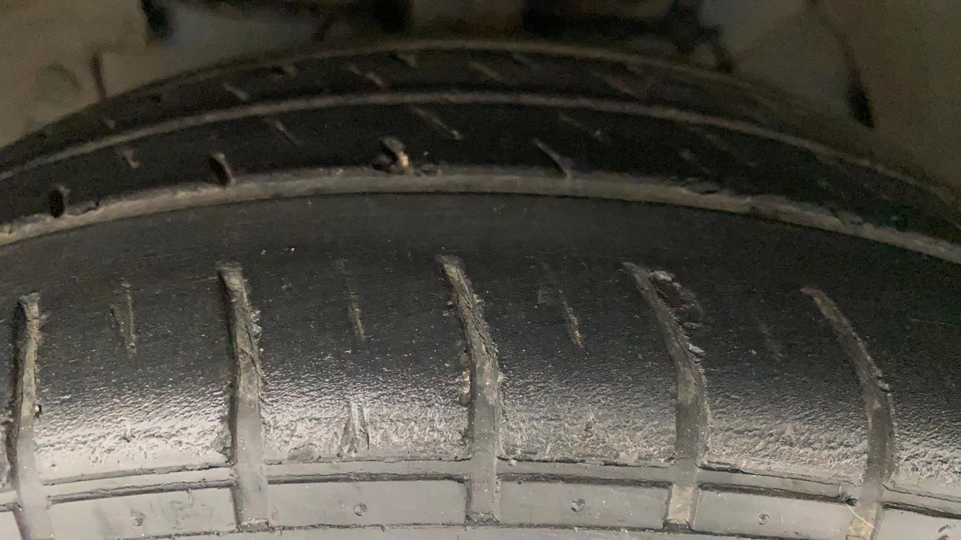 2015 Tata Zest XMA F-TRONIC DIESEL, Diesel, Automatic, 1,16,242 km, Left Front Tyre Tread