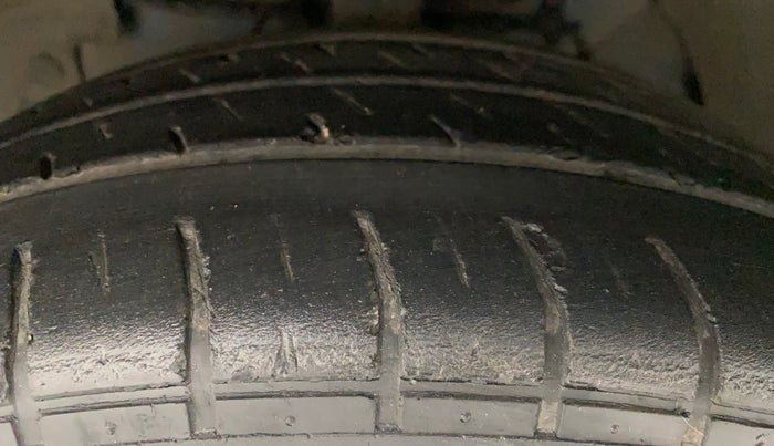 2015 Tata Zest XMA F-TRONIC DIESEL, Diesel, Automatic, 1,16,242 km, Left Front Tyre Tread