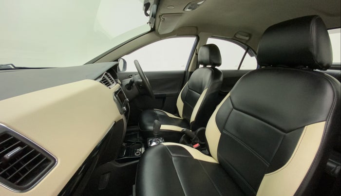 2015 Tata Zest XMA F-TRONIC DIESEL, Diesel, Automatic, 1,16,242 km, Right Side Front Door Cabin