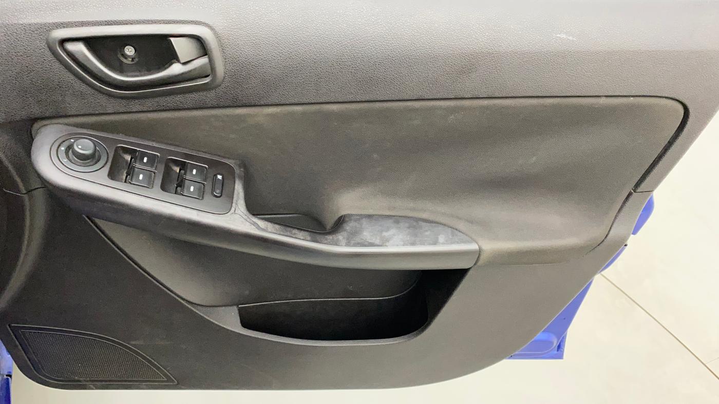 2015 Tata Zest XMA F-TRONIC DIESEL, Diesel, Automatic, 1,16,242 km, Driver Side Door Panels Control