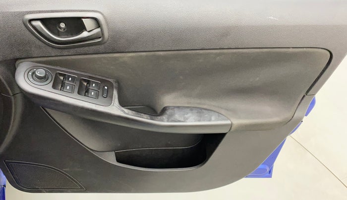 2015 Tata Zest XMA F-TRONIC DIESEL, Diesel, Automatic, 1,16,242 km, Driver Side Door Panels Control