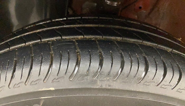 2023 Maruti New Wagon-R VXI CNG 1.0, CNG, Manual, 41,565 km, Left Front Tyre Tread