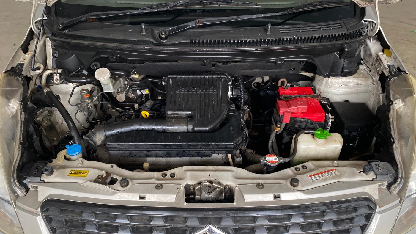 2015 Maruti Ertiga VXI, Petrol, Manual, 46,366 km, Engine View