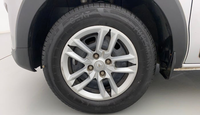 2022 Renault TRIBER RXT, Petrol, Manual, 39,317 km, Left Front Wheel