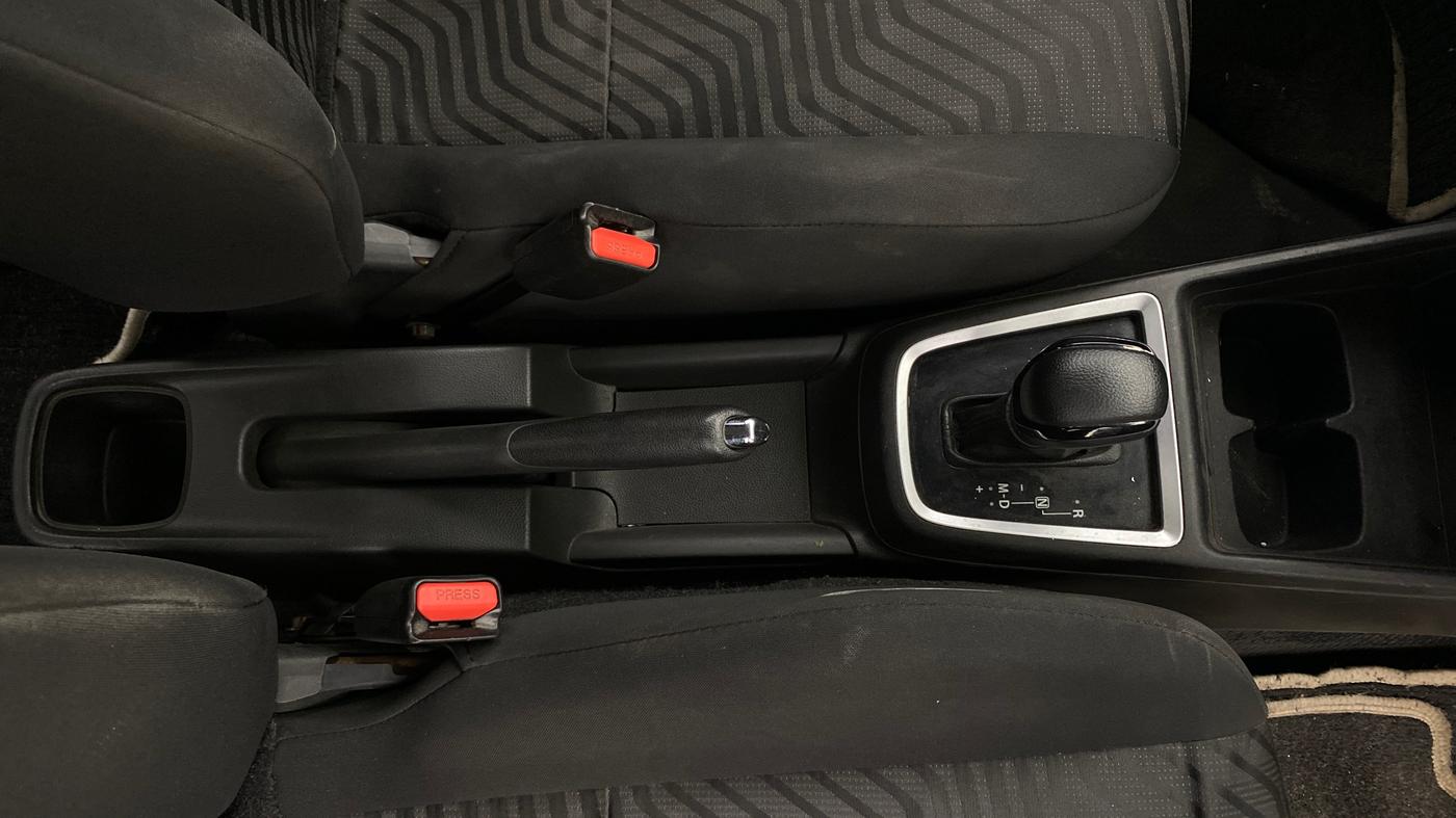 2018 Maruti Swift ZXI AMT, Petrol, Automatic, 73,679 km, Gear Lever