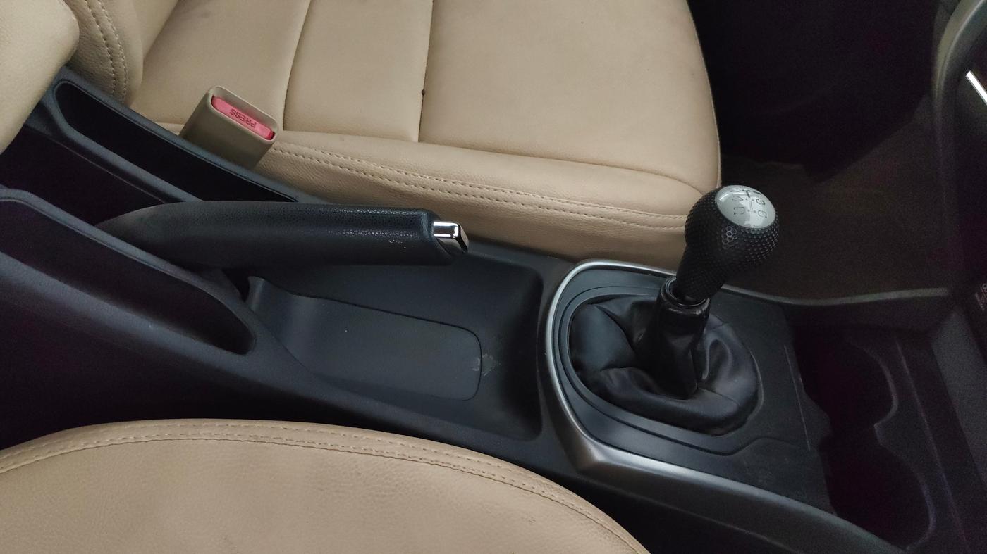 2014 Honda City 1.5L I-VTEC SV, Petrol, Manual, 73,371 km, Gear Lever