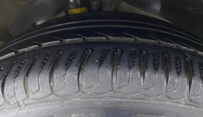 2020 Ford Ecosport 1.5TITANIUM TDCI, Diesel, Manual, 49,736 km, Left Front Tyre Tread