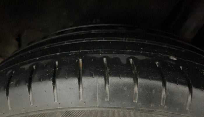 2020 Toyota Glanza V, Petrol, Manual, 63,451 km, Left Rear Tyre Tread