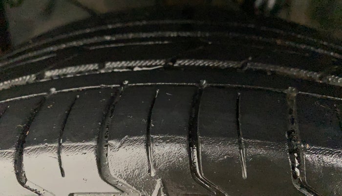 2019 Honda Amaze 1.5L I-DTEC V, Diesel, Manual, 68,763 km, Left Front Tyre Tread
