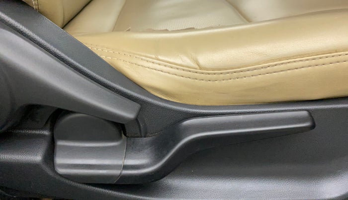 2019 Honda Amaze 1.5L I-DTEC V, Diesel, Manual, 68,763 km, Driver Side Adjustment Panel