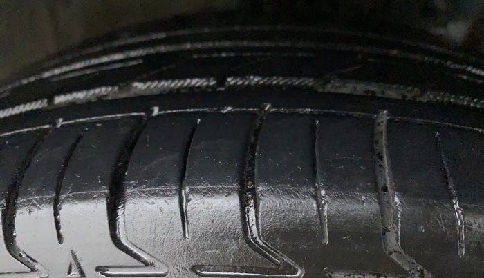 2019 Honda Amaze 1.5L I-DTEC V, Diesel, Manual, 68,763 km, Right Front Tyre Tread