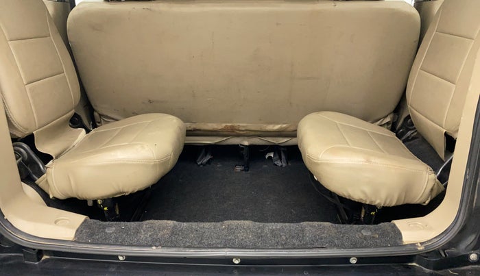 2018 Mahindra TUV300 T8 AMT, Diesel, Automatic, 59,701 km, Third Seat Row ( optional )