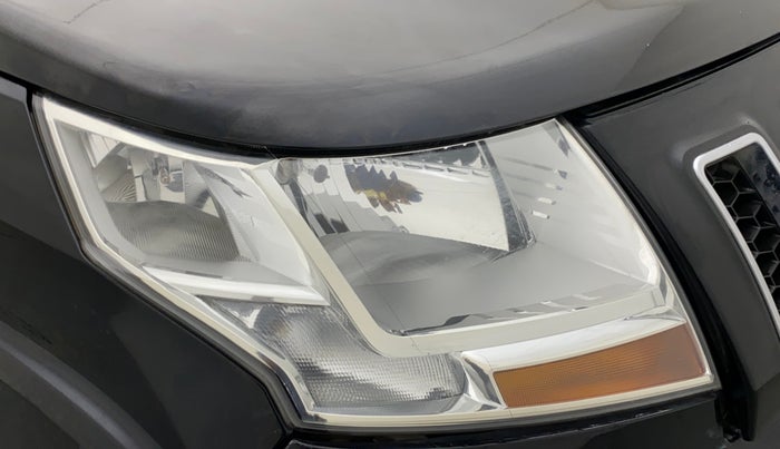 2018 Mahindra TUV300 T8 AMT, Diesel, Automatic, 59,701 km, Right headlight - Minor scratches