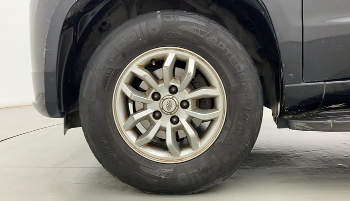 2018 Mahindra TUV300 T8 AMT, Diesel, Automatic, 59,701 km, Left Front Wheel