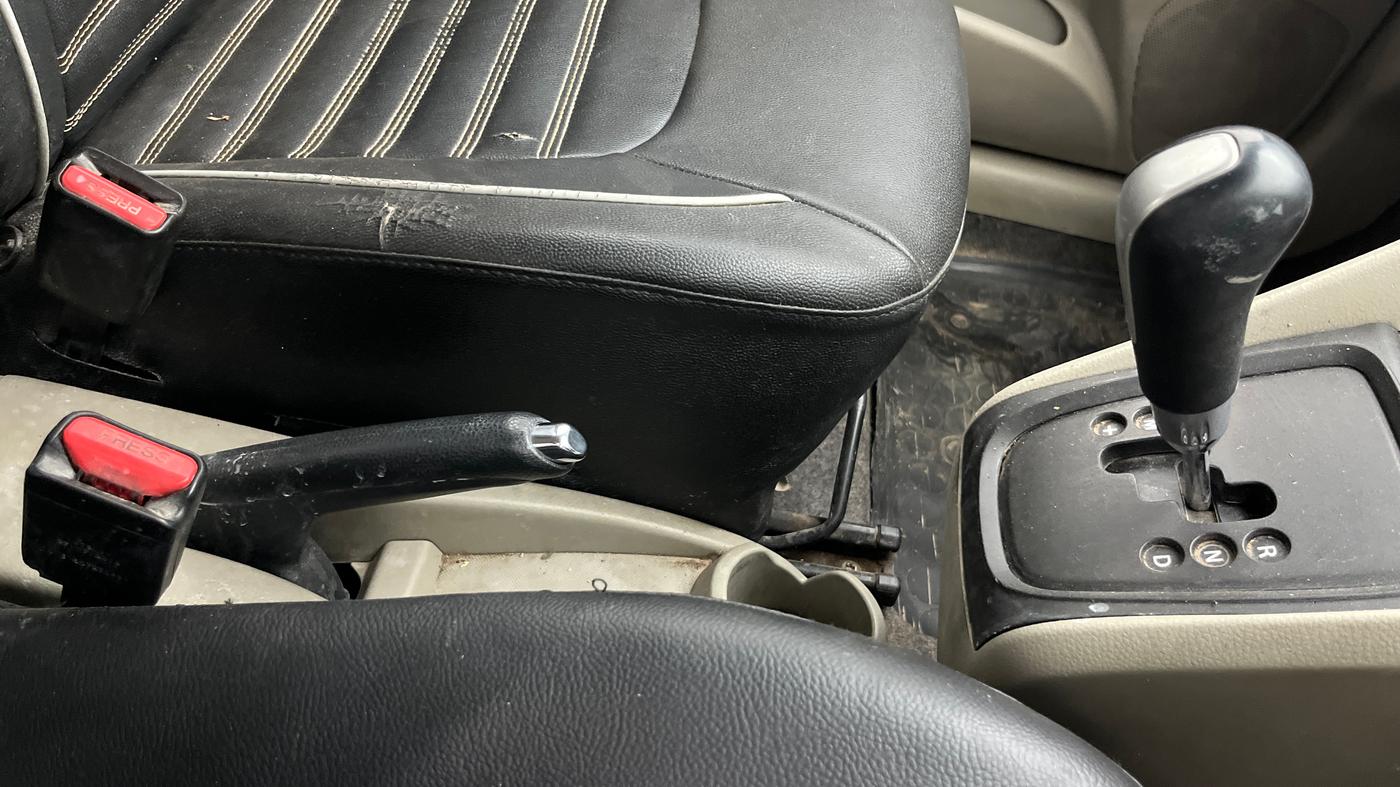 2016 Maruti Celerio VXI AMT, Petrol, Automatic, 1,12,413 km, Gear Lever