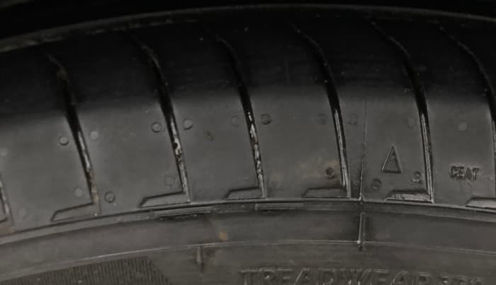 2025 Maruti Dzire VXI AMT, Petrol, Automatic, 4,502 km, Right Front Tyre Tread