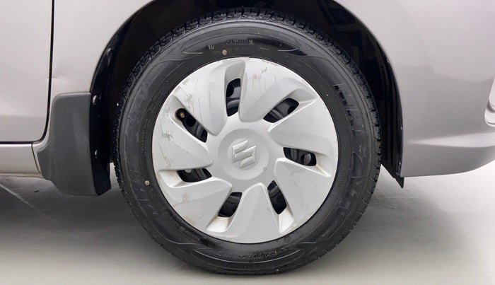 2018 Maruti Celerio VXI CNG OPT, CNG, Manual, 36,703 km, Right Front Wheel