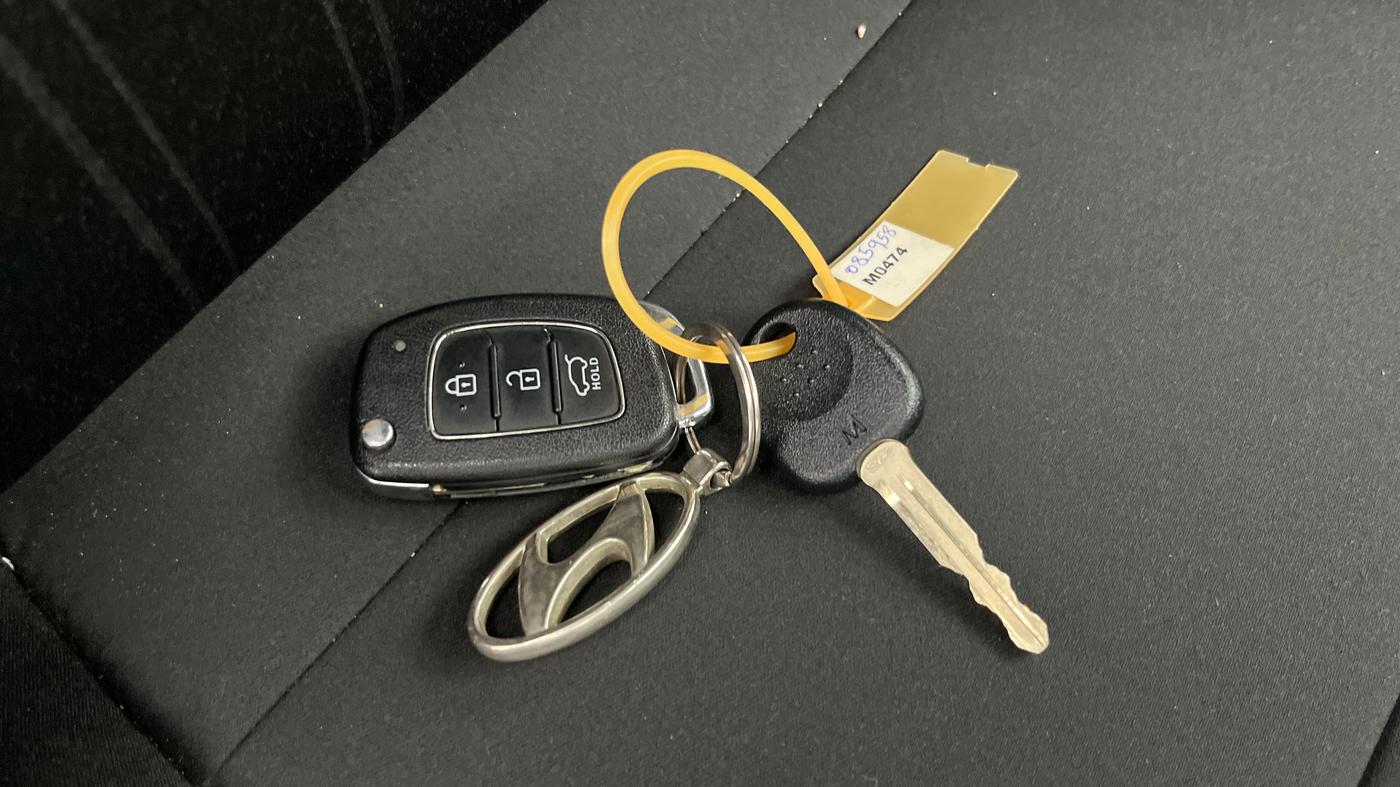 2021 Hyundai NEW I20 SPORTZ 1.2 MT, Petrol, Manual, 24,959 km, Key Close Up