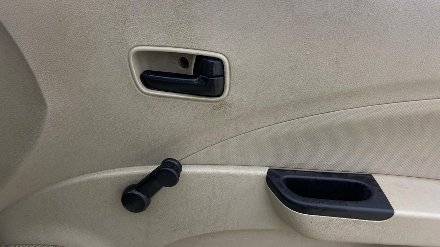 2018 Maruti Celerio LXI, Petrol, Manual, 68,348 km, Driver Side Door Panels Control