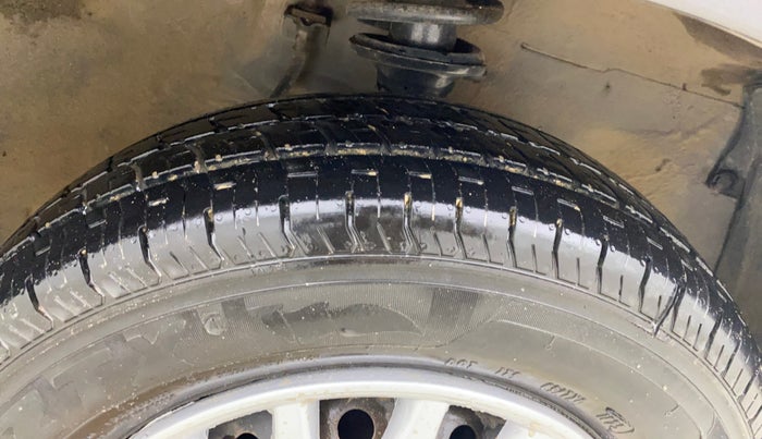 2014 Maruti Alto 800 LXI, Petrol, Manual, 46,309 km, Right Front Tyre Tread