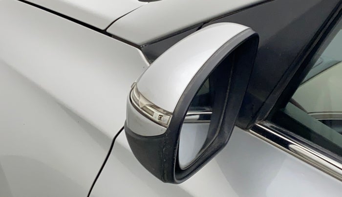 2014 Hyundai Elite i20 ASTA 1.2, Petrol, Manual, 44,771 km, Left rear-view mirror - Indicator light has minor damage