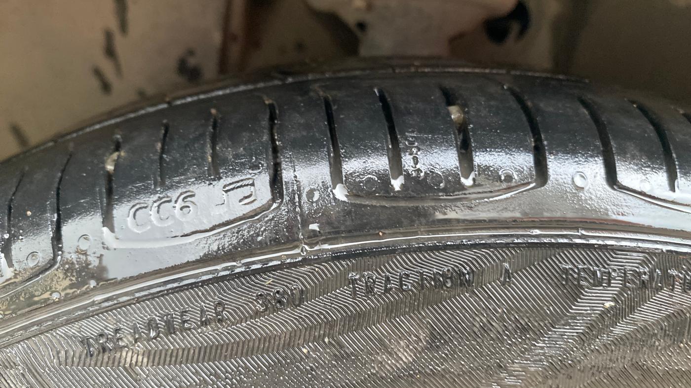 2024 Maruti New Wagon-R ZXI PLUS 1.2, Petrol, Manual, 1,09,187 km, Left Front Tyre Tread