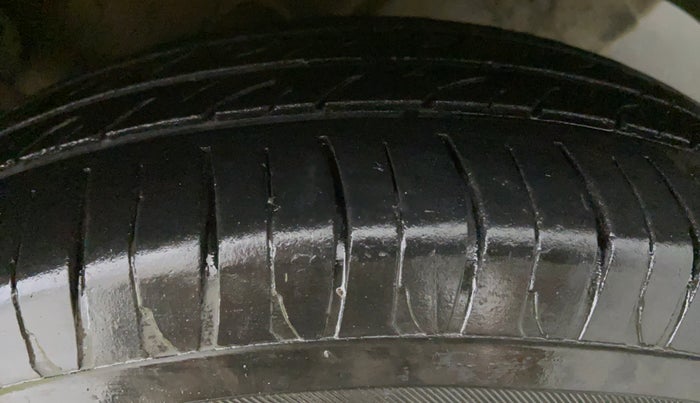 2019 Hyundai NEW SANTRO 1.1 SPORTZ MT CNG, CNG, Manual, 94,051 km, Left Rear Tyre Tread