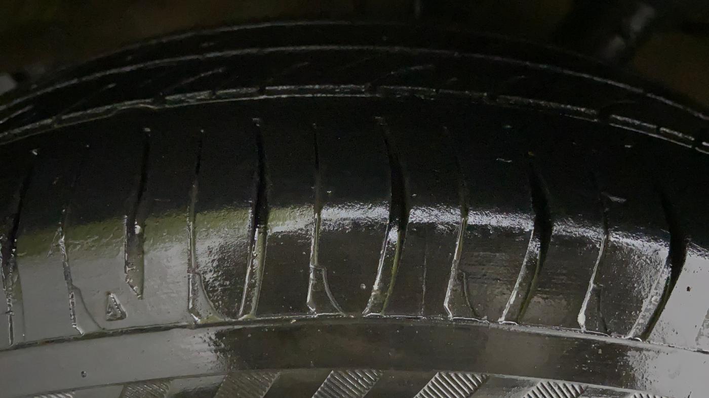 2019 Hyundai NEW SANTRO 1.1 SPORTZ MT CNG, CNG, Manual, 94,051 km, Right Rear Tyre Tread