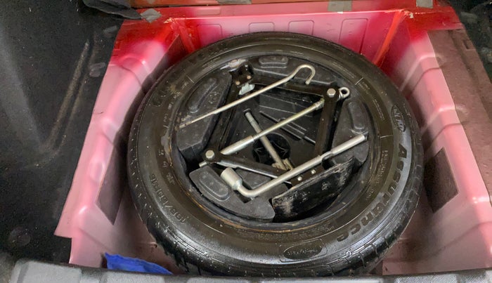 2018 Tata NEXON XZ PETROL, Petrol, Manual, 40,646 km, Spare Tyre