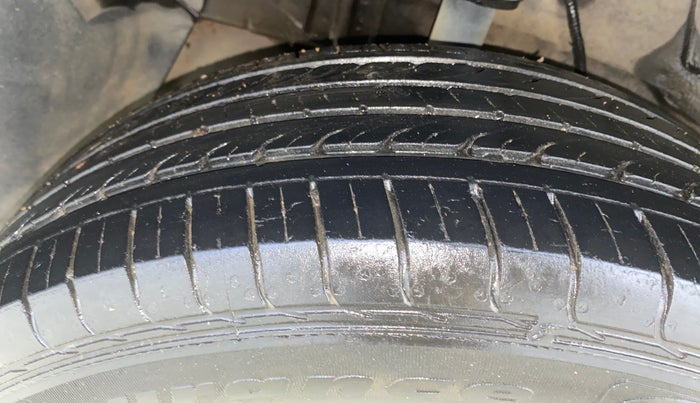 2018 Tata NEXON XZ PETROL, Petrol, Manual, 40,646 km, Right Rear Tyre Tread