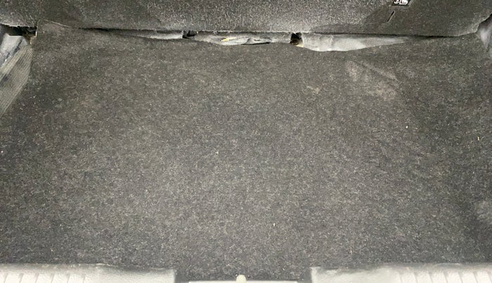 2020 Maruti Swift VXI AMT, Petrol, Automatic, 37,234 km, Boot Inside