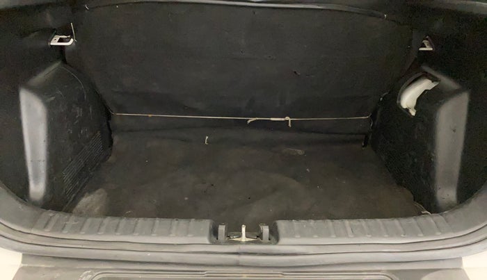2021 KIA SONET HTK PLUS 1.5, Diesel, Manual, 70,638 km, Boot Inside