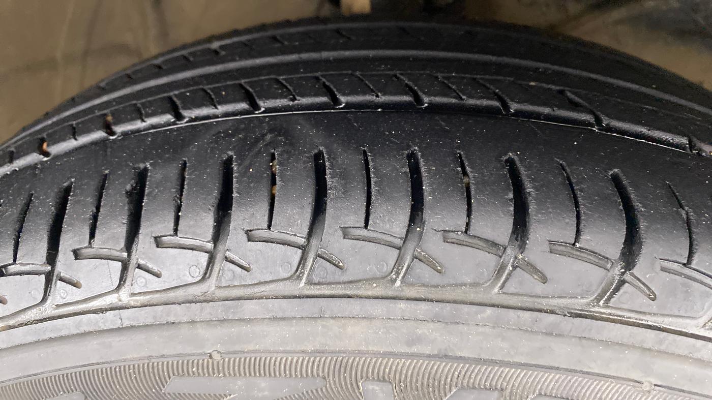 2019 Maruti Baleno DELTA PETROL 1.2, Petrol, Manual, 14,983 km, Right Front Tyre Tread