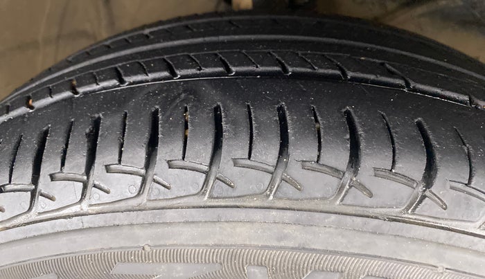 2019 Maruti Baleno DELTA PETROL 1.2, Petrol, Manual, 14,983 km, Right Front Tyre Tread