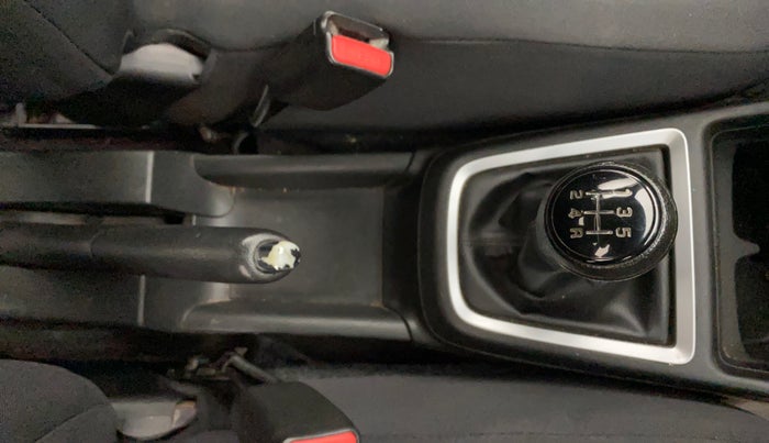 2022 Maruti Swift VXI, Petrol, Manual, 41,003 km, Gear Lever