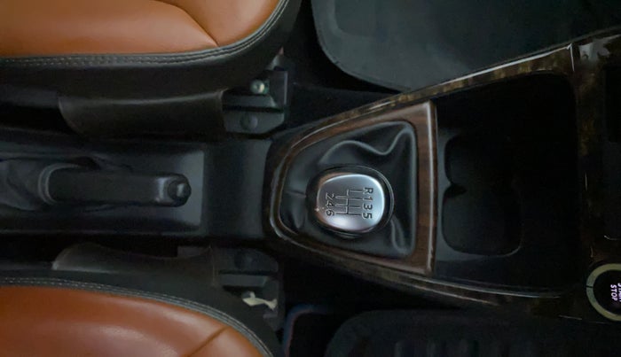 2017 Renault Captur RXL DIESEL, Diesel, Manual, 94,540 km, Gear Lever