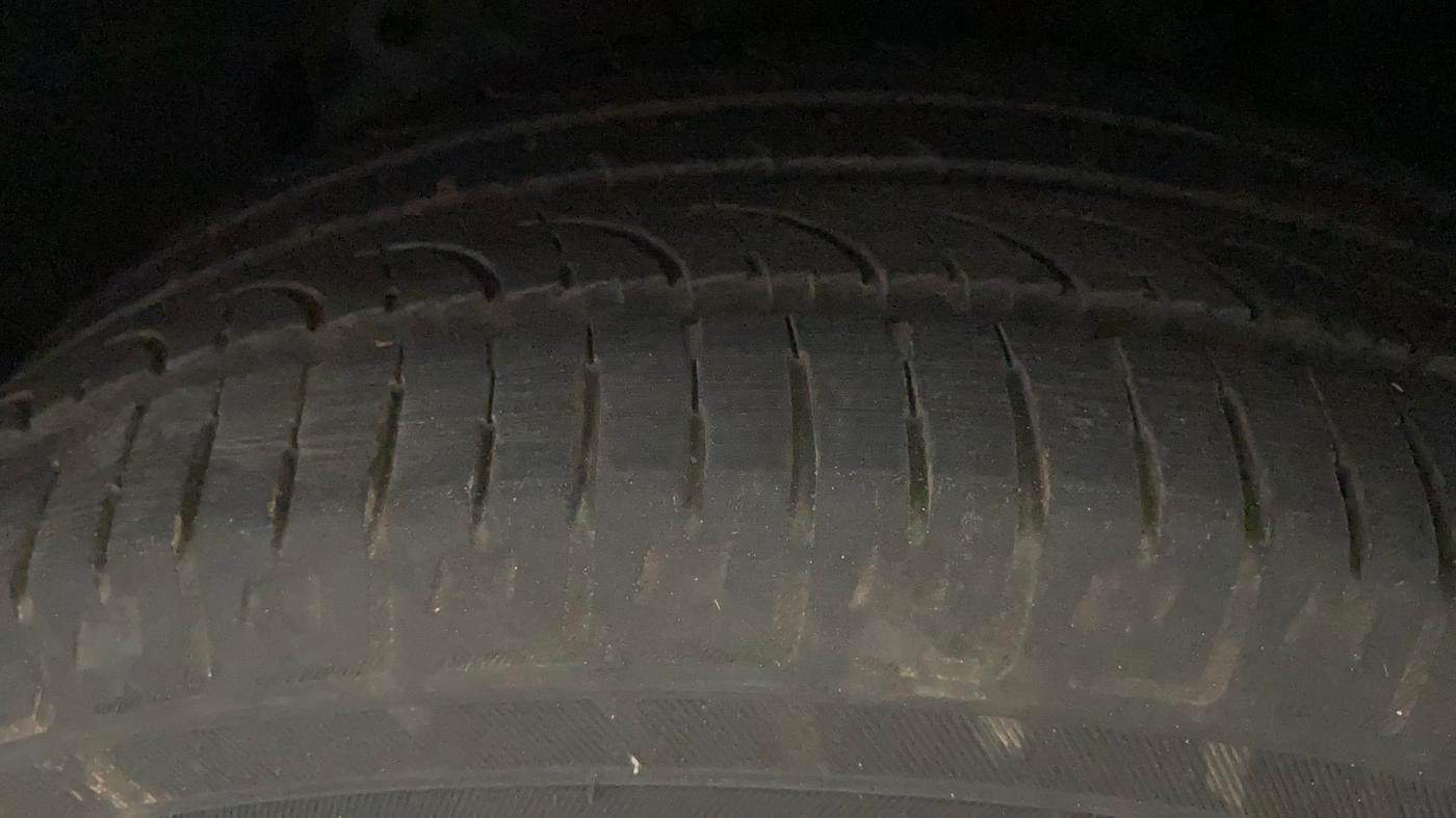 2017 Renault Captur RXL DIESEL, Diesel, Manual, 94,540 km, Left Front Tyre Tread